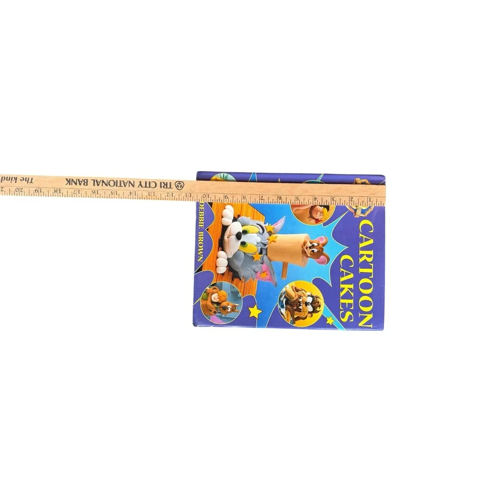 Warner Bros Cartoon Cakes Debbie Brown Baking Book Kids Adults Looney Tunes WB